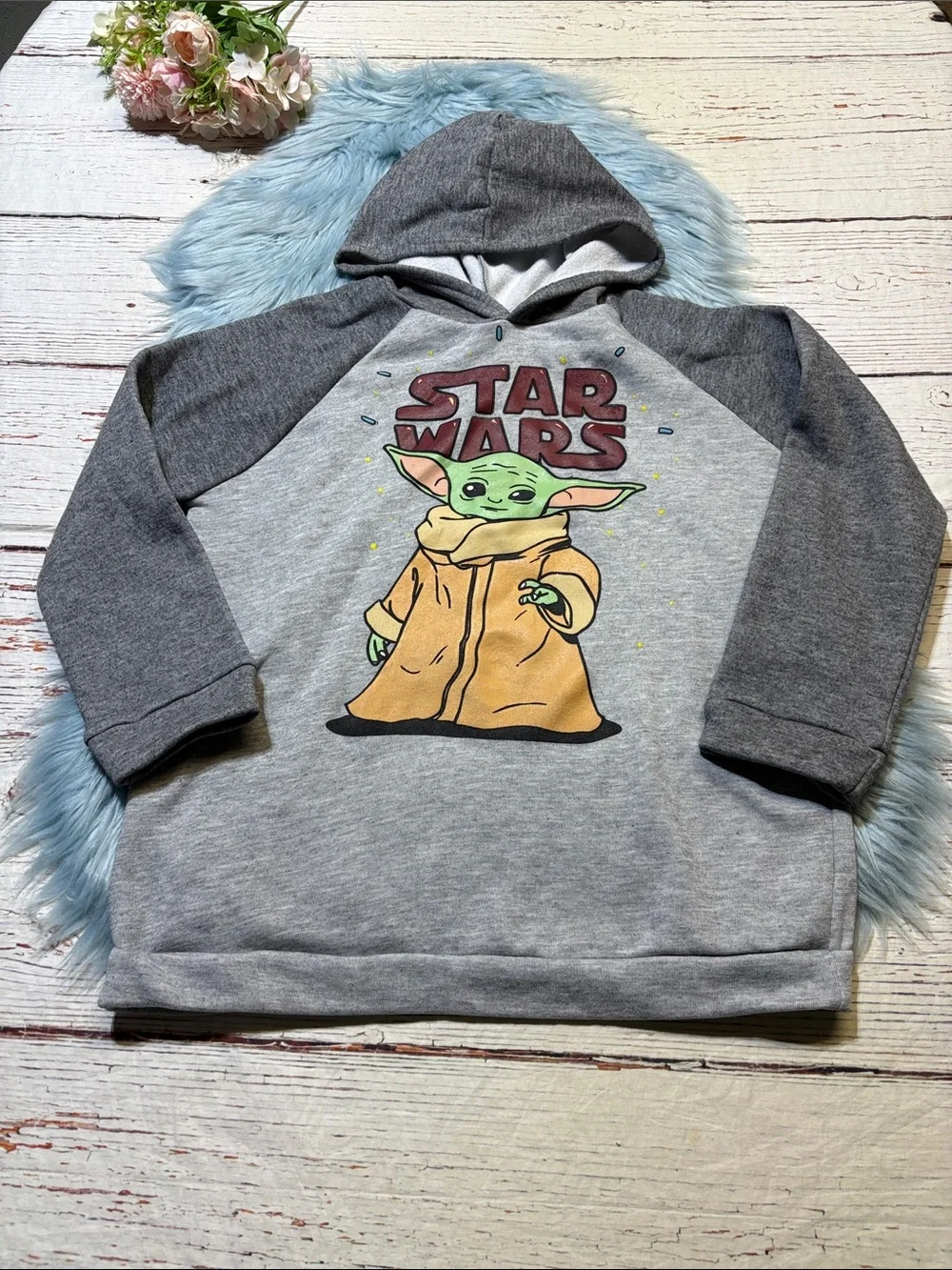 Star Wars Gray Raglan Kids Hoodie with Grogu Graphic Sz 18/20
